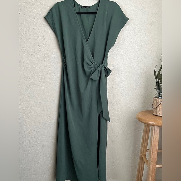 Green Zara Wrap Dress - Picture 8 of 9